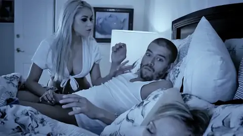 Marsha May is cheating while Xander's gf sleeps